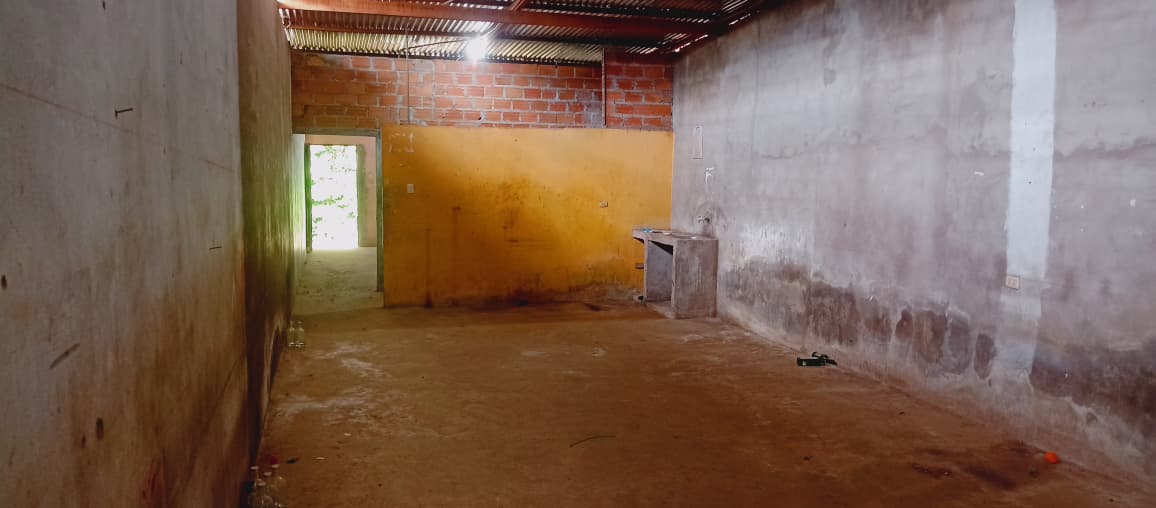 Casa en La Banda de Shilayo Urb. Pampas de Sananguillo